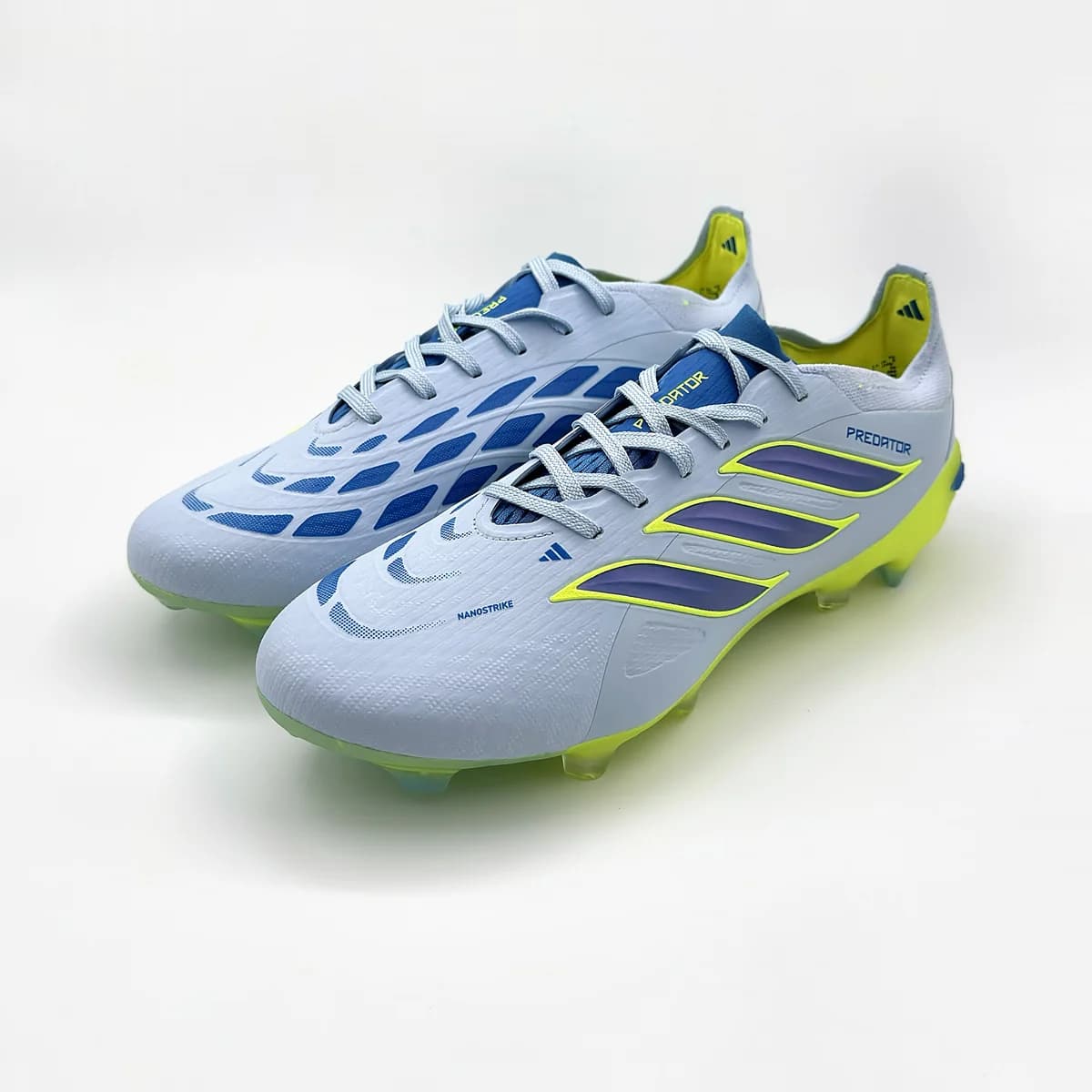 Botín Adidas Predator 26 Fútbol 11 — foto 3 de 3